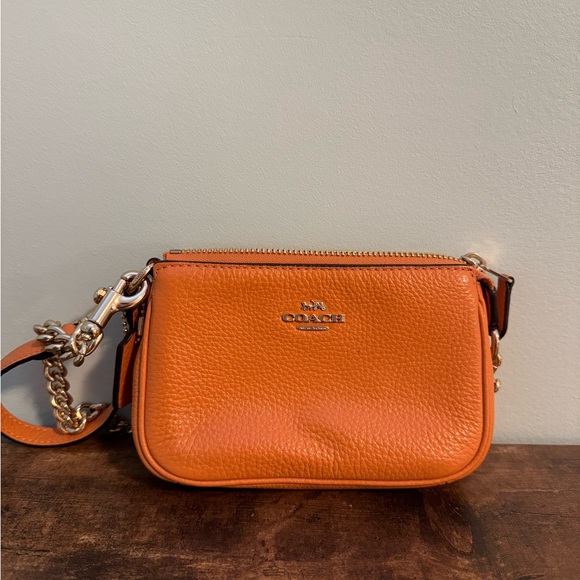 Coach Orange small Clutch - Picture 2 of 3
